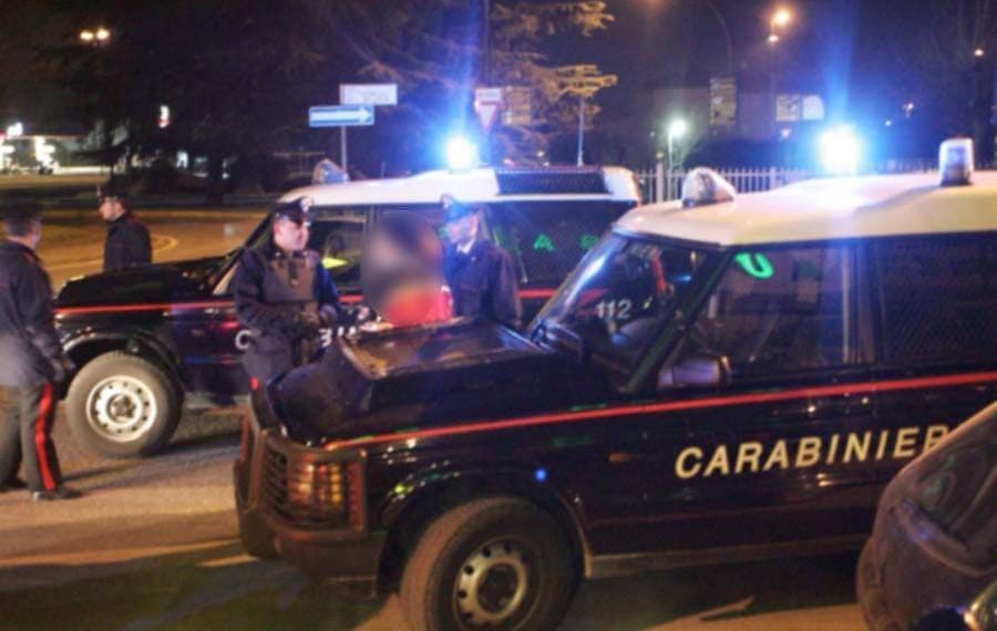 SPACCIO. IN MANETTE 42ENNE AL RIONE TAMBURI