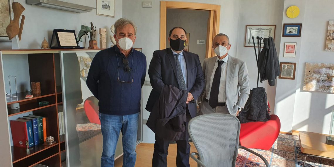 Confronto con le eccellenze cittadine, il sindaco Melucci in visita alla sede del Gruppo iVis