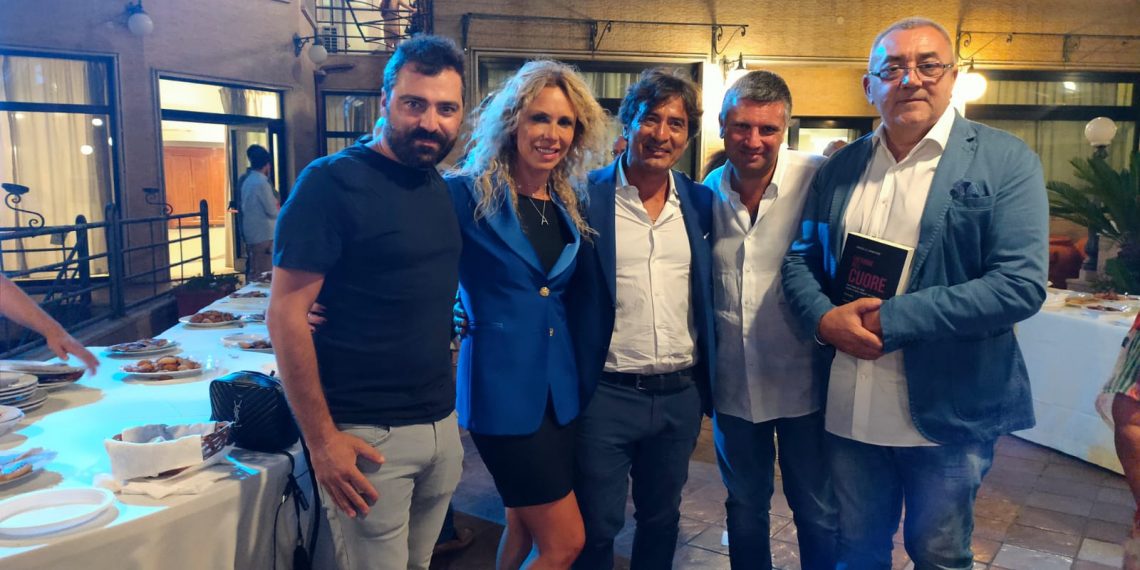 Presentato a Taranto il nuovo libro del colonnello Angelo Jannone. Nsc: «Un inno agli eroi silenziosi che hanno fatto grande l’Arma»