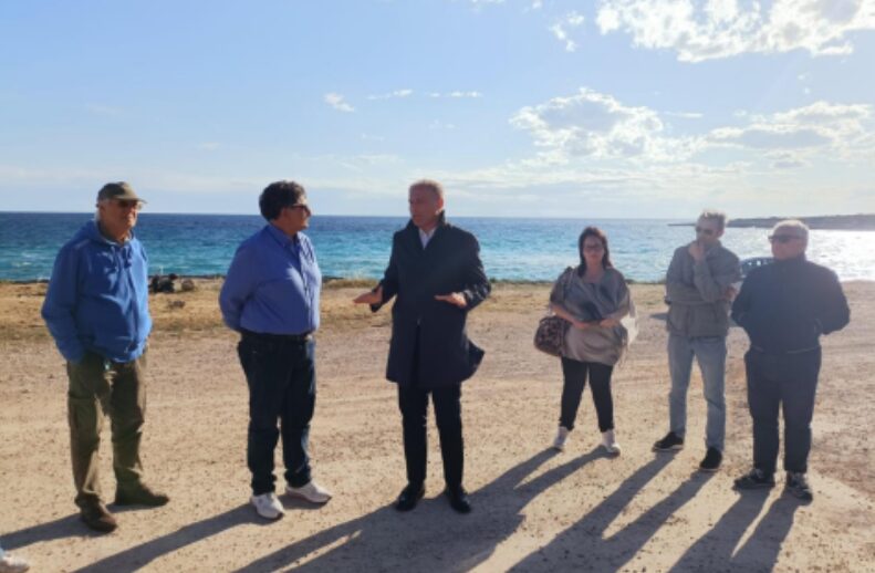 Ultimo incontro del comitato di Tramontone Mare con i candidati sindaco Ultimo incontro del comitato di Tramontone Mare con i candidati sindaco