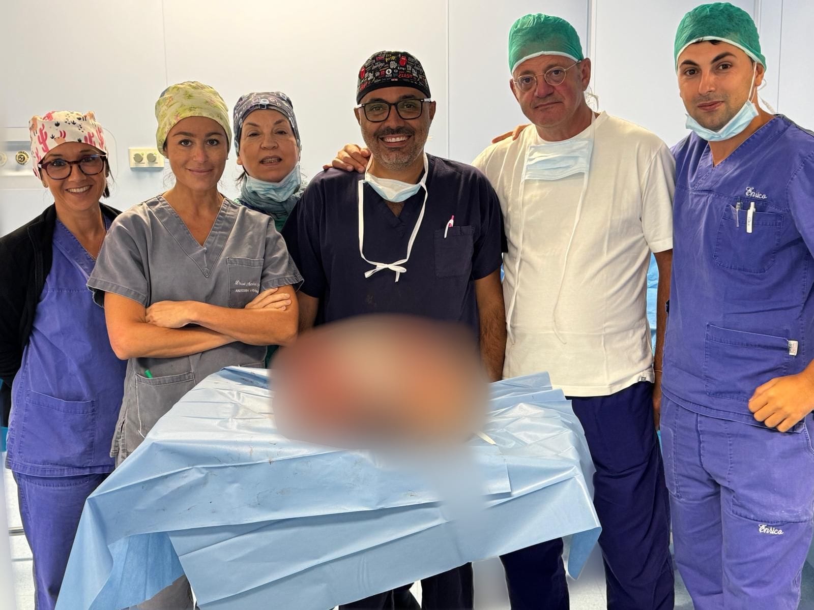 A Taranto rimosso un tumore ovarico di 15 kg