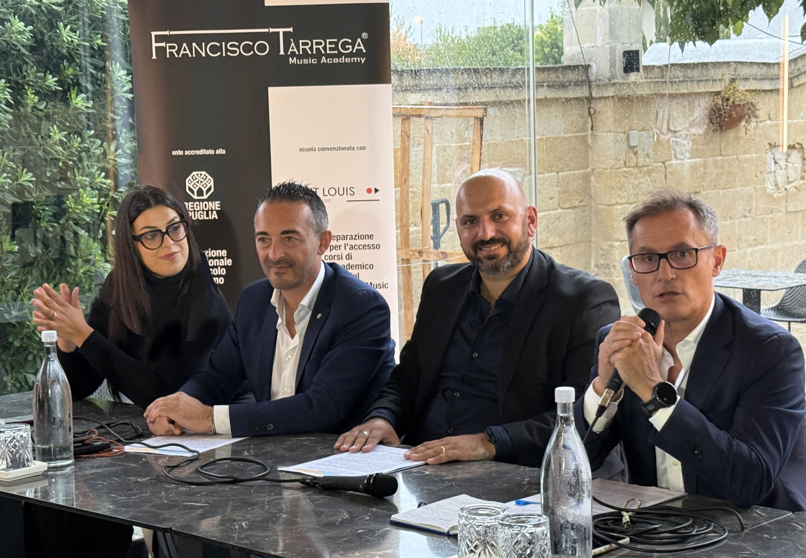 Presentata Convenzione tra il Saint Louis College of Music e l’Accademia Tàrrega Presentata Convenzione tra il Saint Louis College of Music e l’Accademia Tàrrega