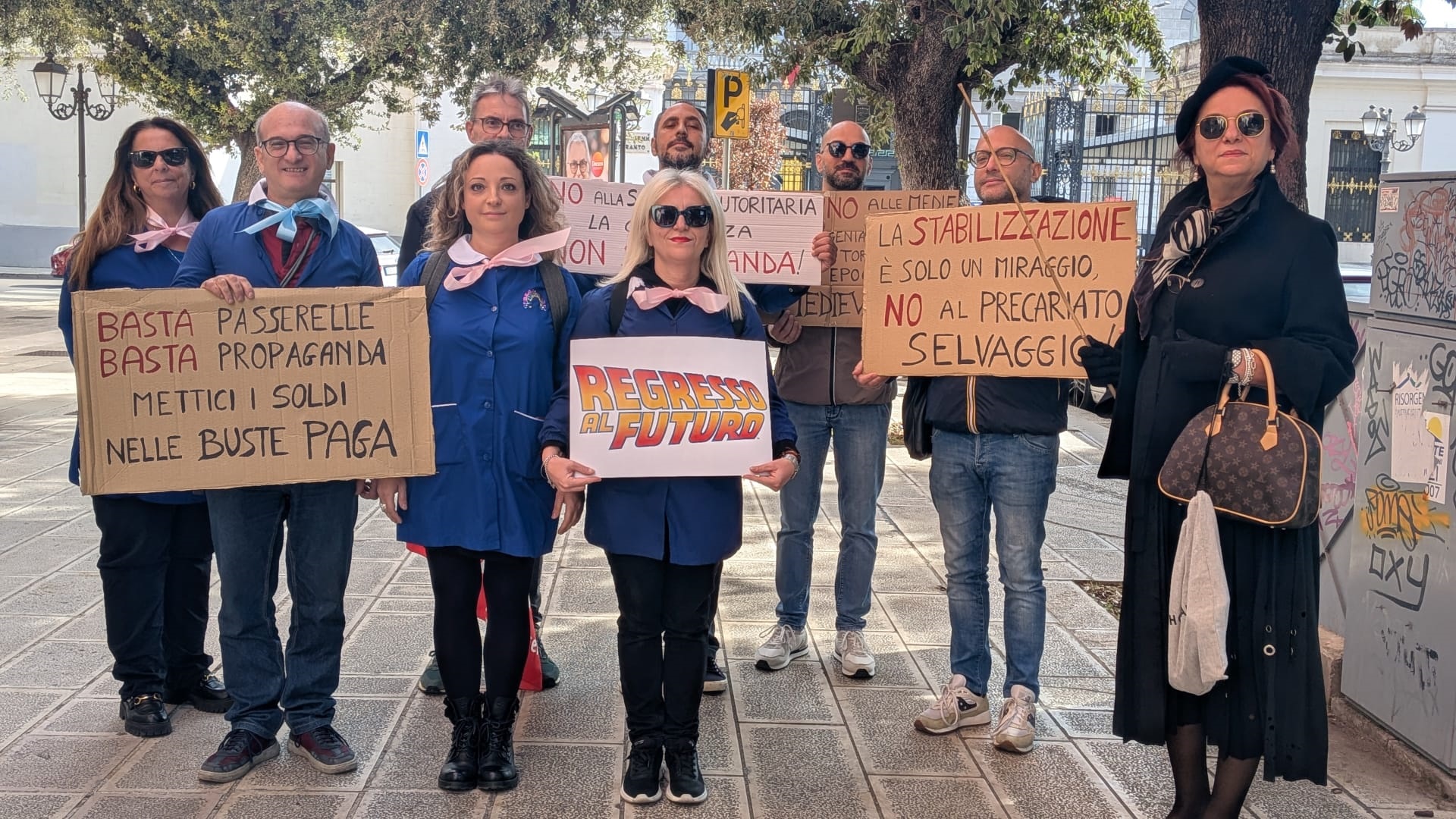 valditara a taranto la protesta di ata e docenti flc cgil
