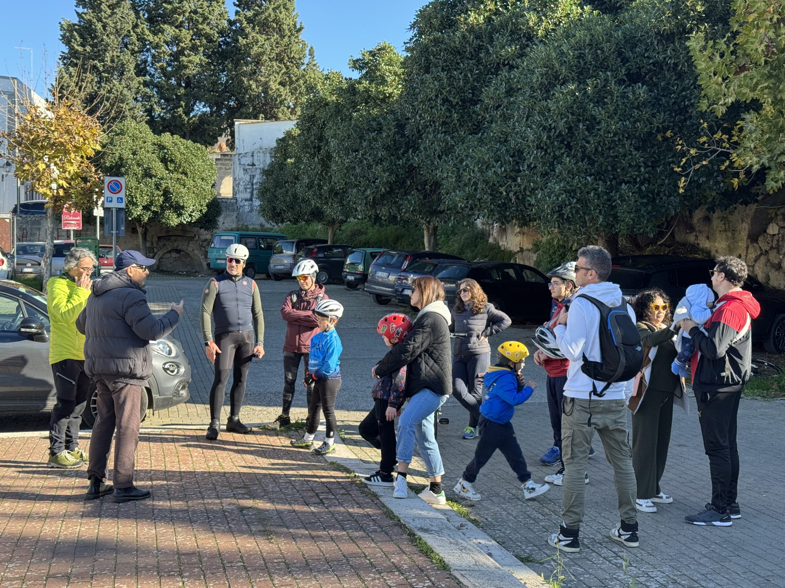 Grottaglie pedala attraverso la sua storia: successo per l’avvio delle attività di cicloturismo di Hi! Welcome Point