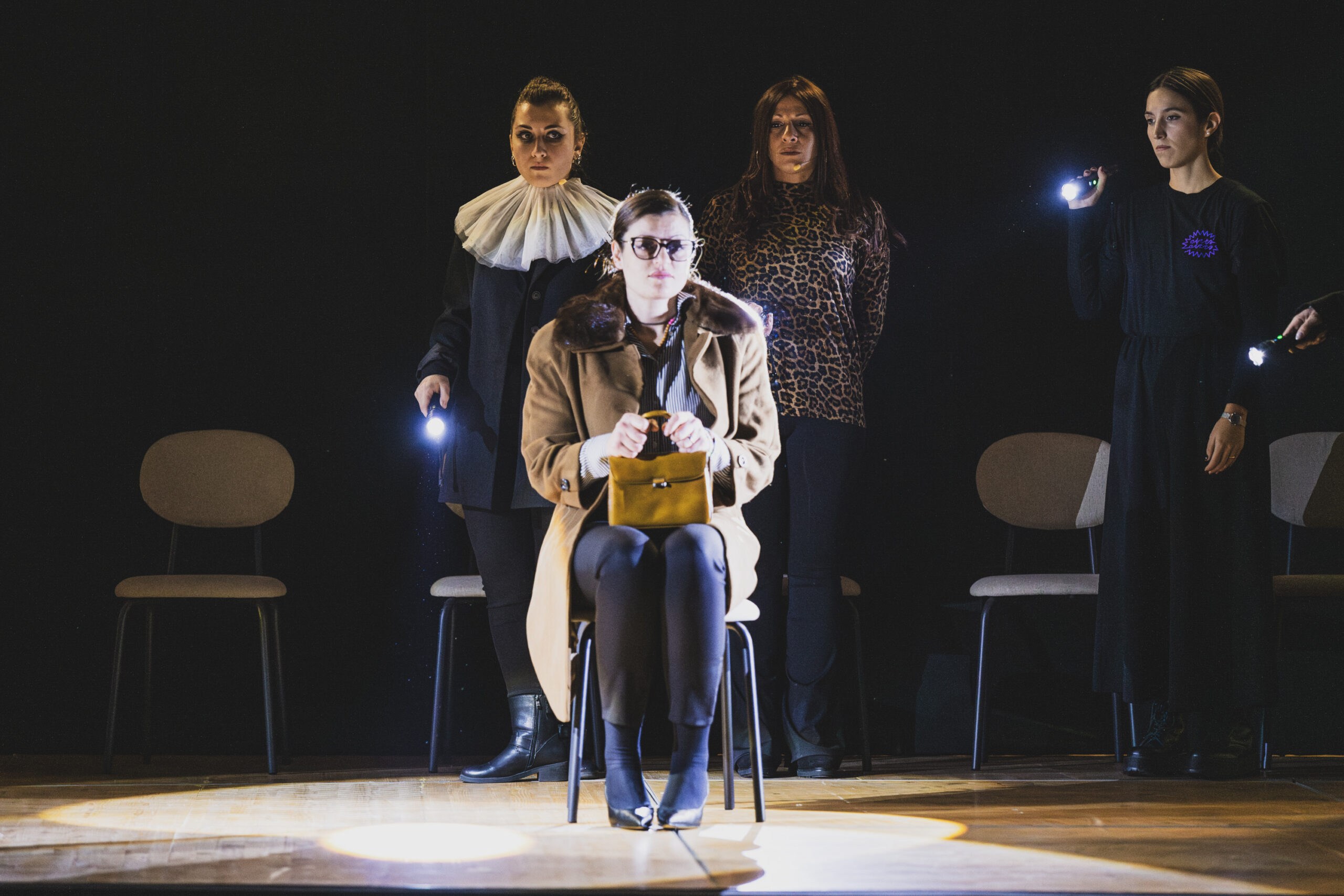 led ladies 8211 teatro libert224 e voci femminili alla casa circondariale di taranto da Tarantinitime.it led ladies 8211 teatro libert224 e voci femminili alla casa circondariale di taranto