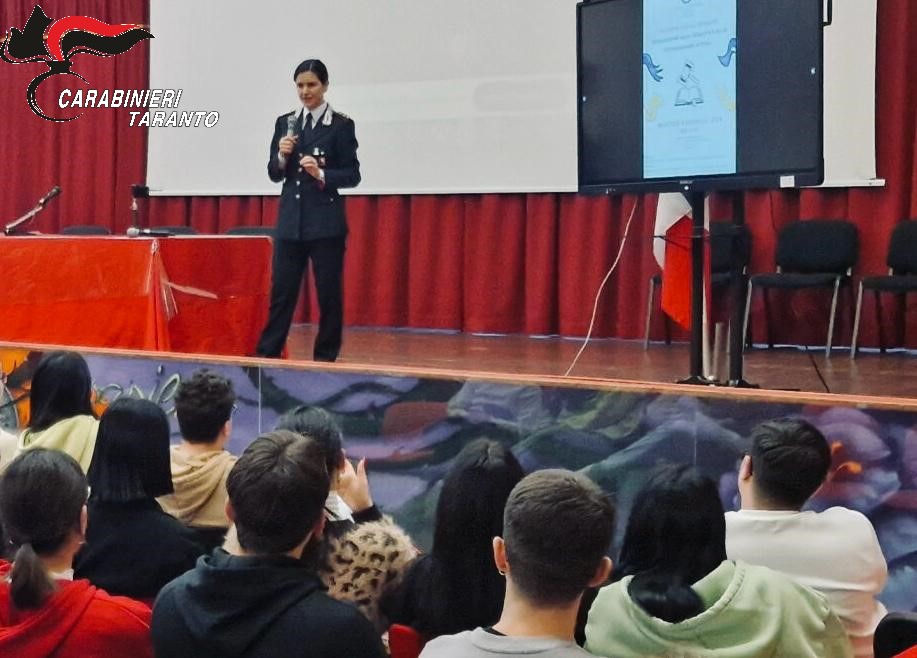 i carabinieri della compagnia di taranto incontrano le classi quarte del liceo scientifico g battaglini da Tarantinitime.it i carabinieri della compagnia di taranto incontrano le classi quarte del liceo scientifico g battaglini